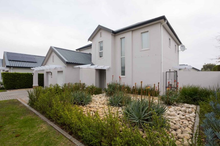 To Let 4 Bedroom Property for Rent in Val De Vie Estate Western Cape